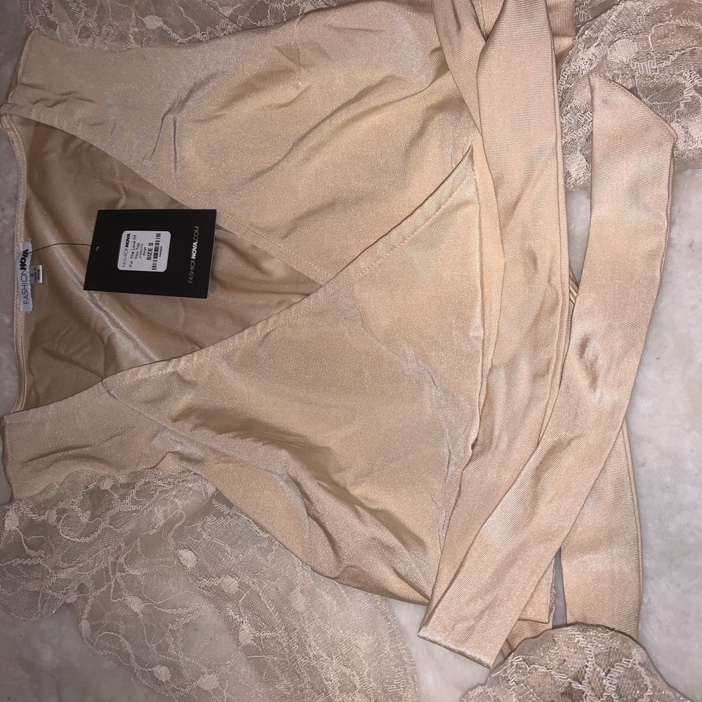 Fashion nova cute shirt